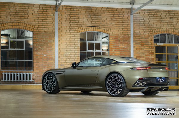 致敬新开1.90传奇 阿斯顿·马丁发布DBS Superleggera《女王密使》特