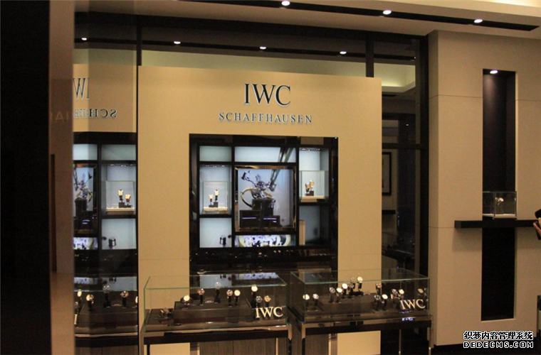 艾米龙售后网点客户服务中心手表表镜上水雾怎么处理