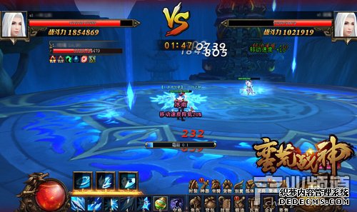 4399《新开1.90传奇私服》惊现比基尼美女 时尚泳装引爆全服