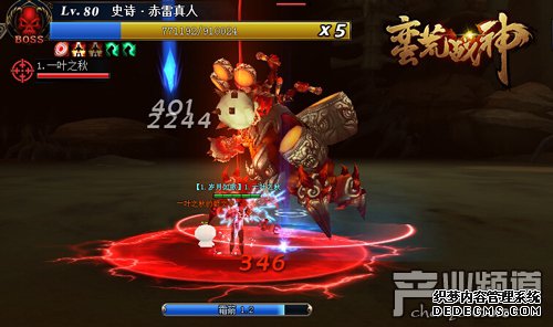 4399《新开1.90传奇私服》惊现比基尼美女 时尚泳装引爆全服